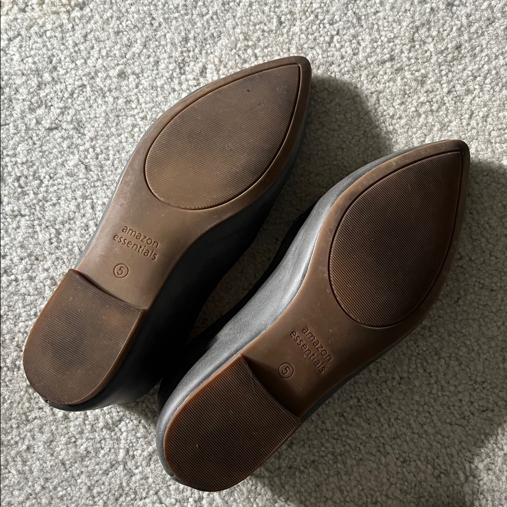 Amazon Essentials Shoe Bundle - image 8